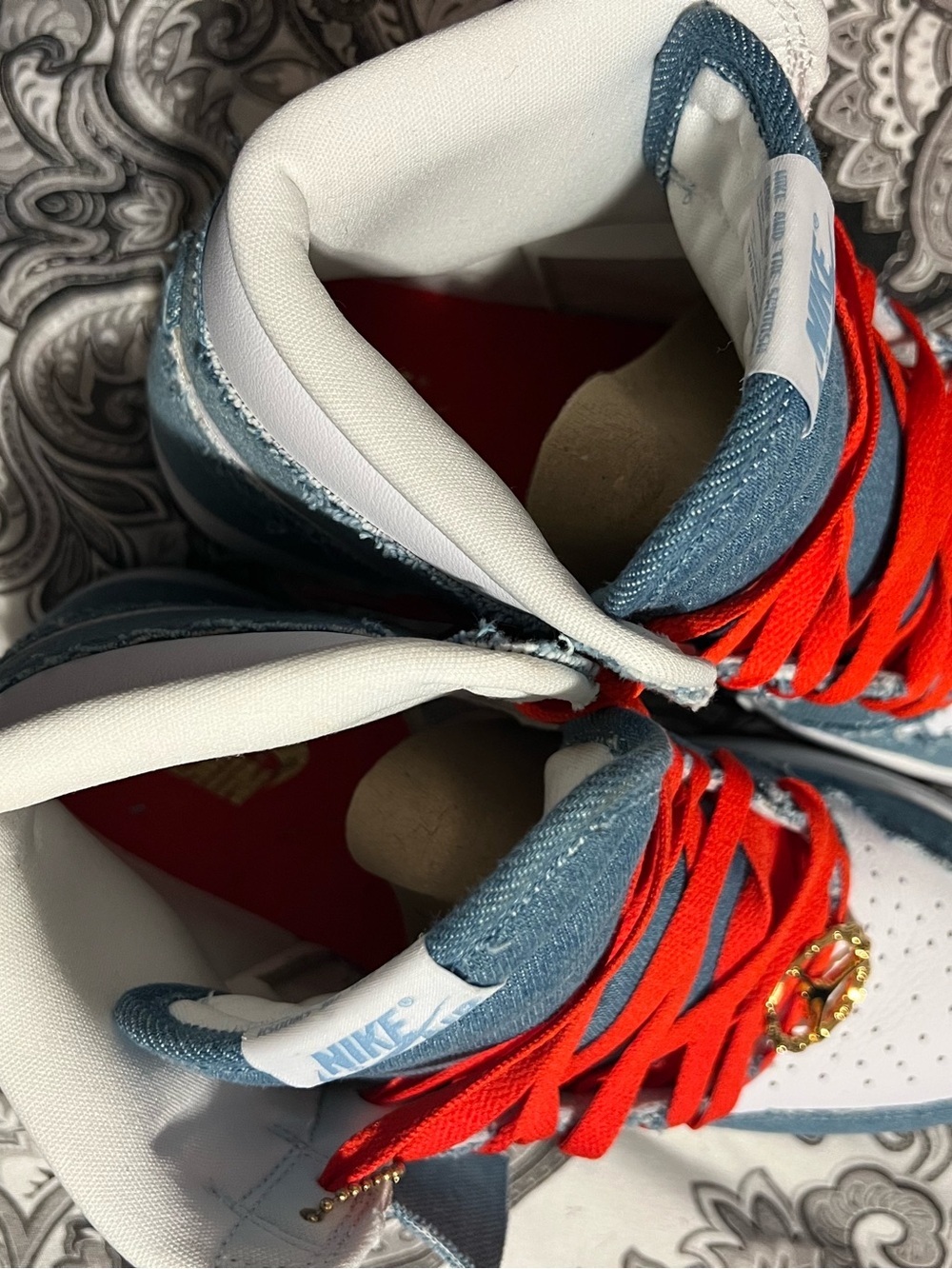 Nike Air Jordan 1 Mid Denim Blue White with Red Laces only worn twice no lid box - Picture 4 of 8